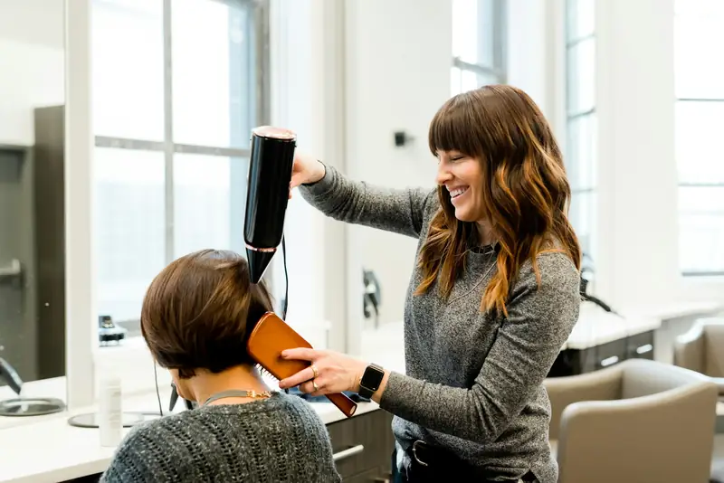 Föhnen und Styling am Platz
